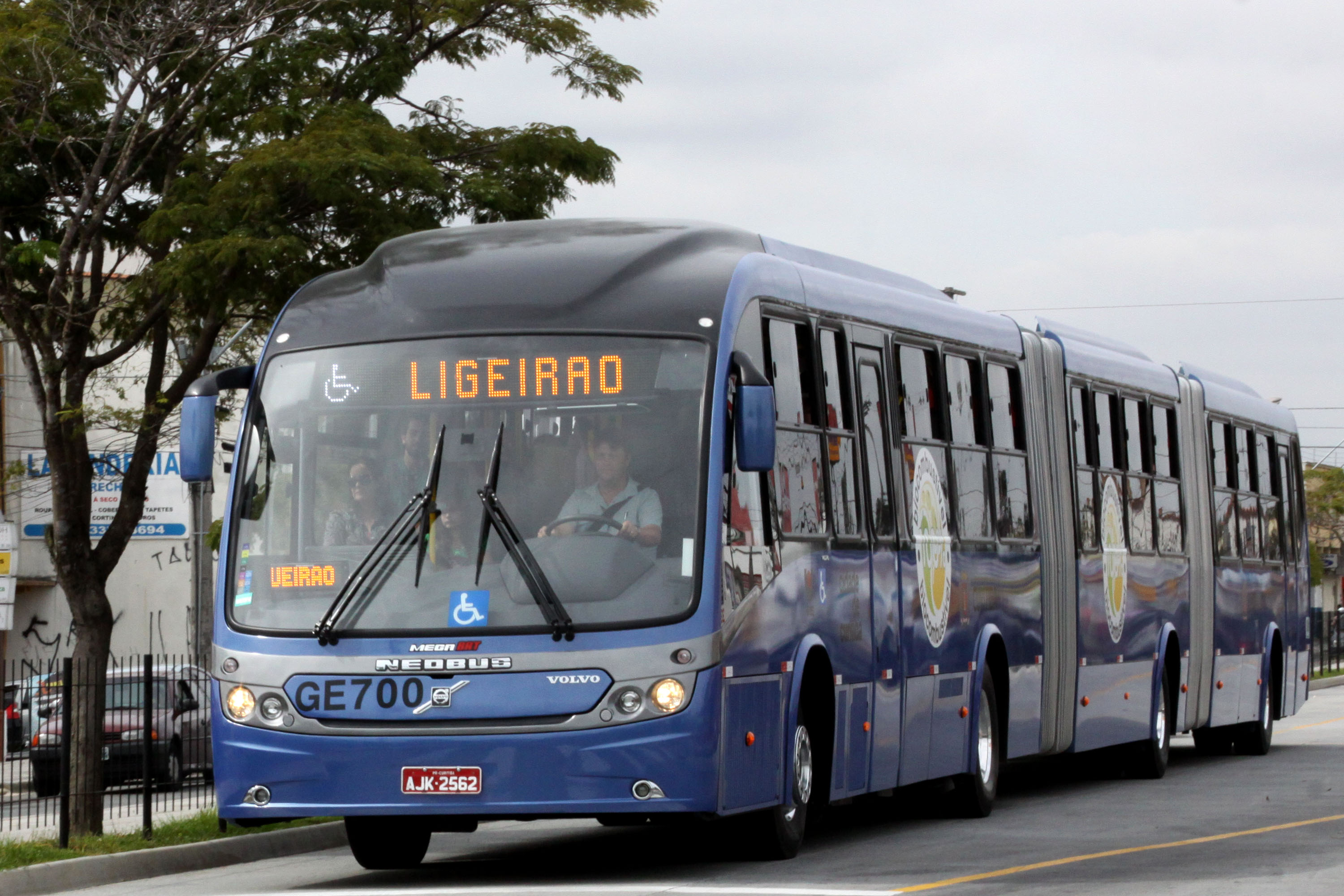 Curitiba expõe ligeirão em feira de transporte em SP Prefeitura de Curitiba Curitiba expõe ligeirão em feira de transporte em SP Prefeitura de Curitiba