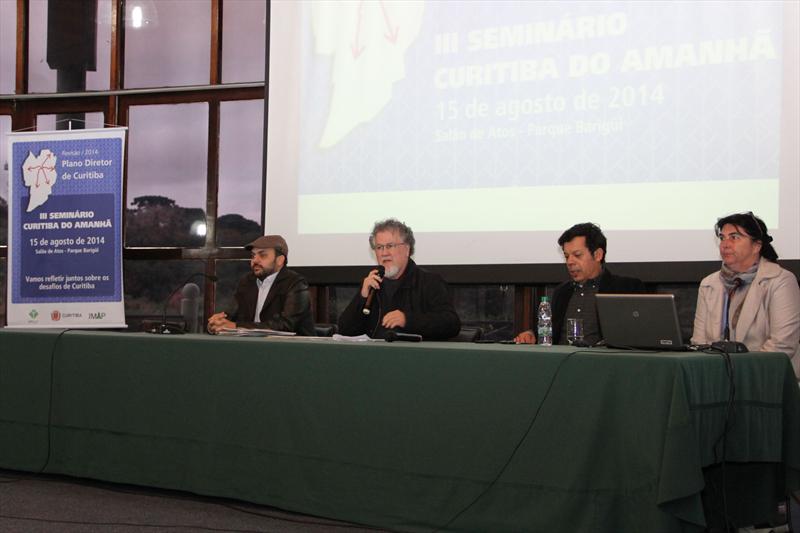 Seminário debate desafios da revisão do Plano Diretor de Curitiba.
Curitiba, 15/08/2014
Foto: Lucilia Guimarães/IPPUC