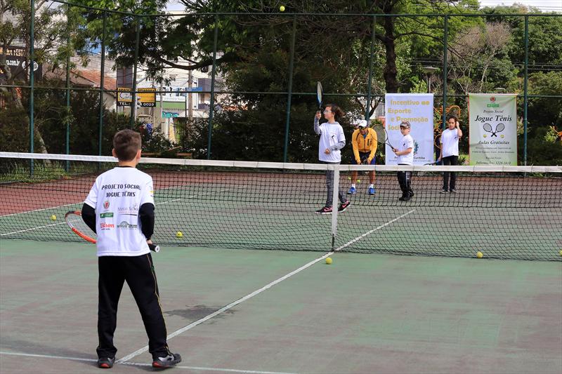 Brasília oferece quadras públicas para jogadores de tênis