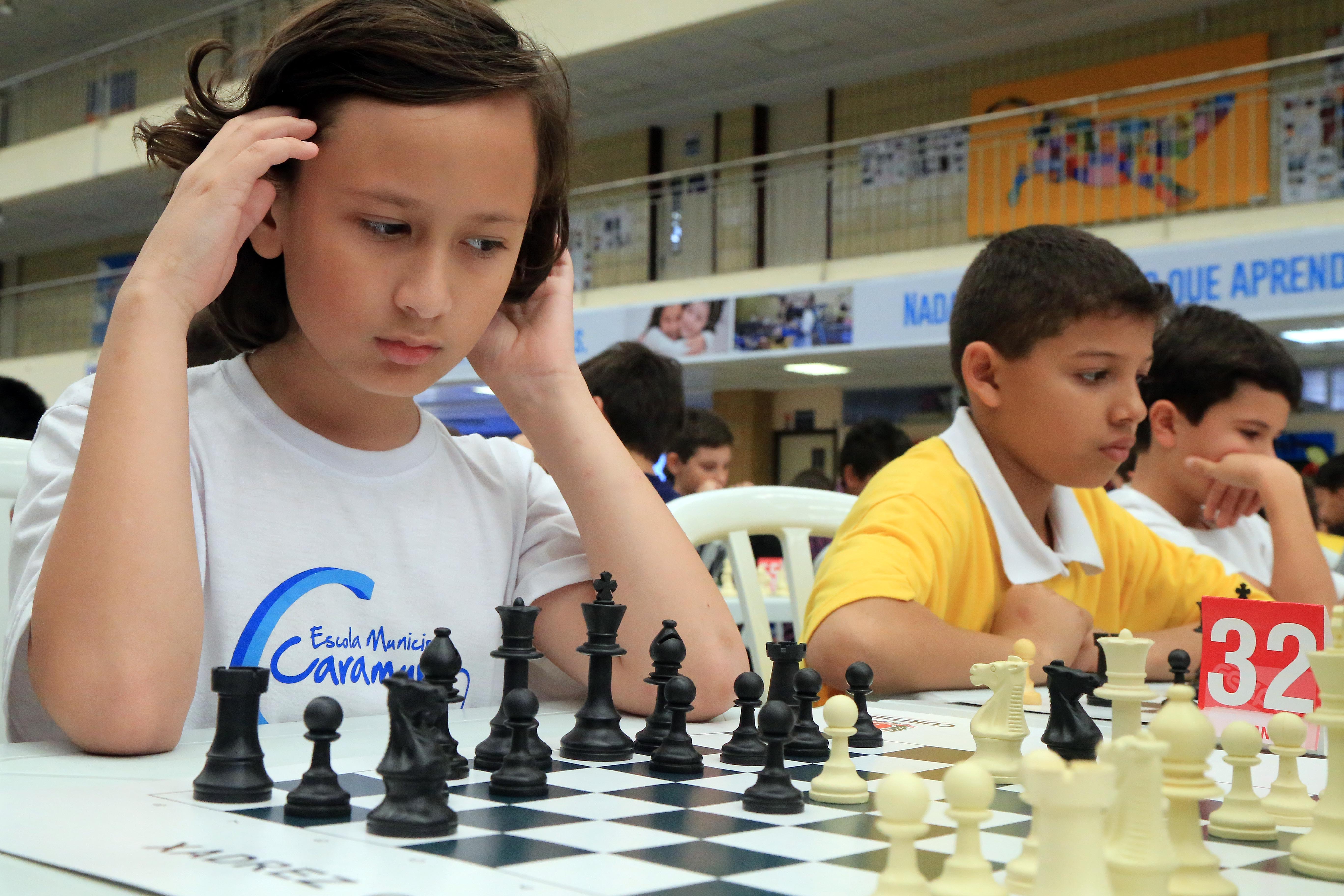 3ª Etapa da 1ª Copa Curitiba de Xadrez reuniu 800 competidores - Prefeitura  de Curitiba