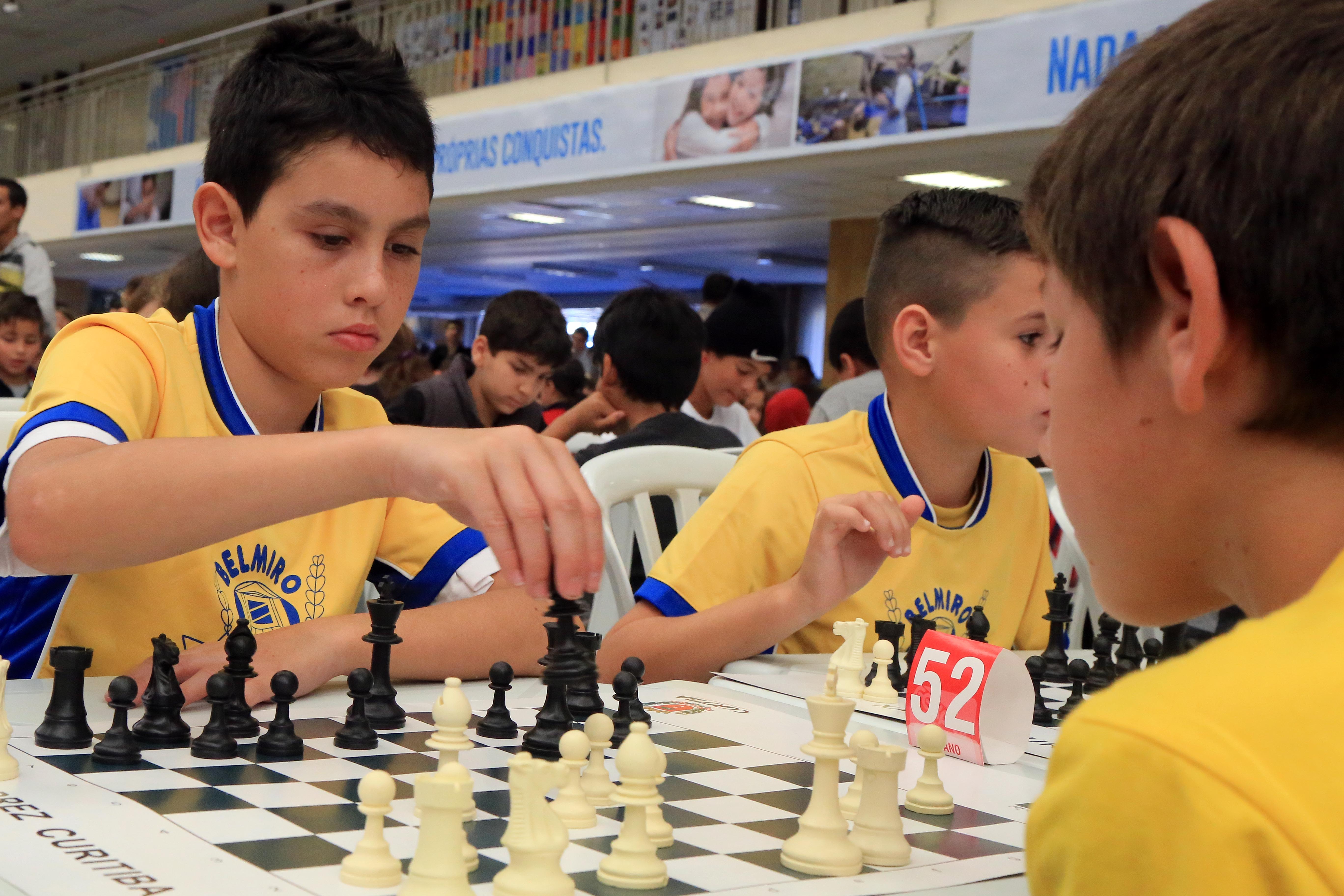 3ª Etapa da 1ª Copa Curitiba de Xadrez reuniu 800 competidores - Prefeitura  de Curitiba