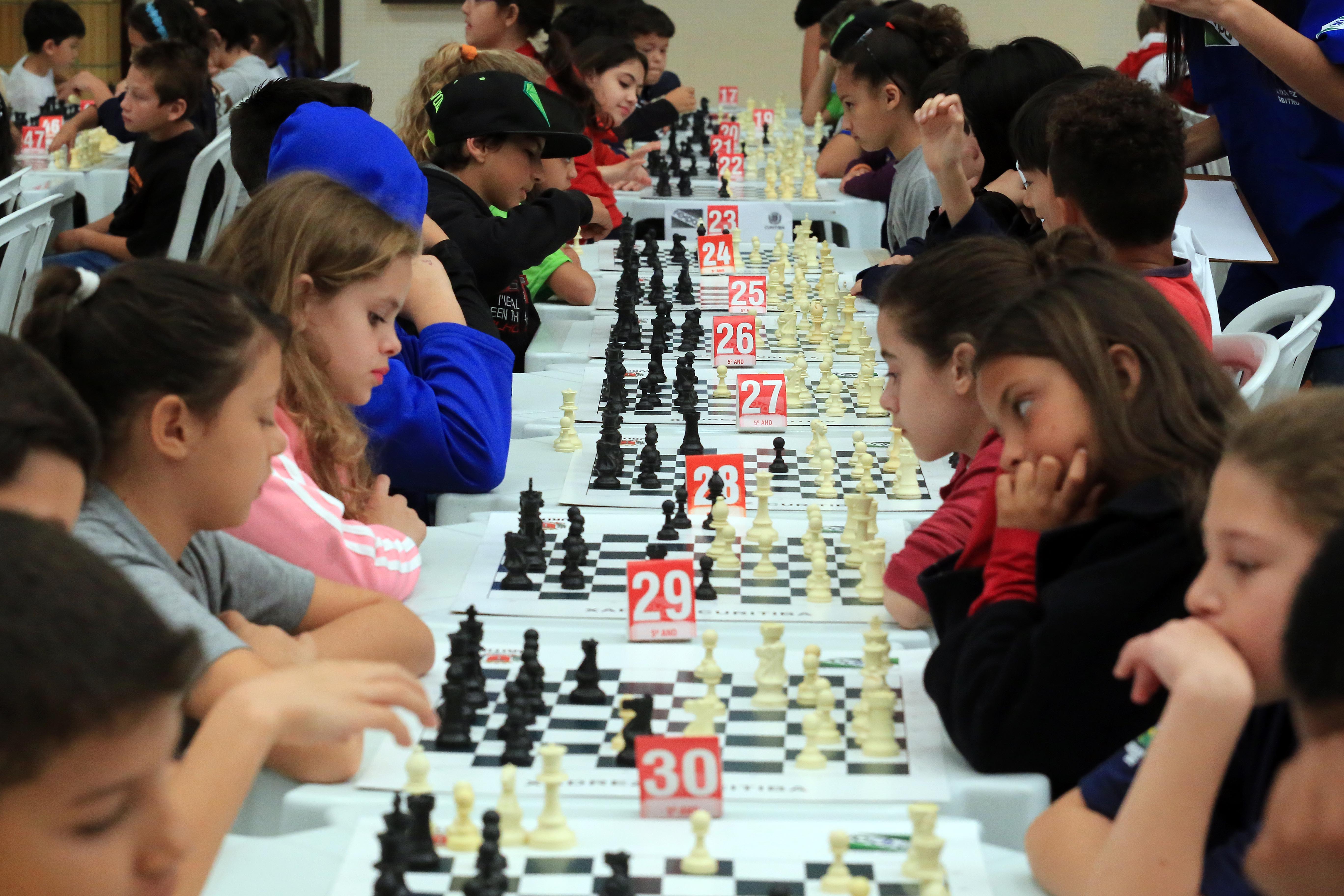 Prefeitura de Assis - Copa Assisense de Xadrez reúne centenas participantes  em Assis