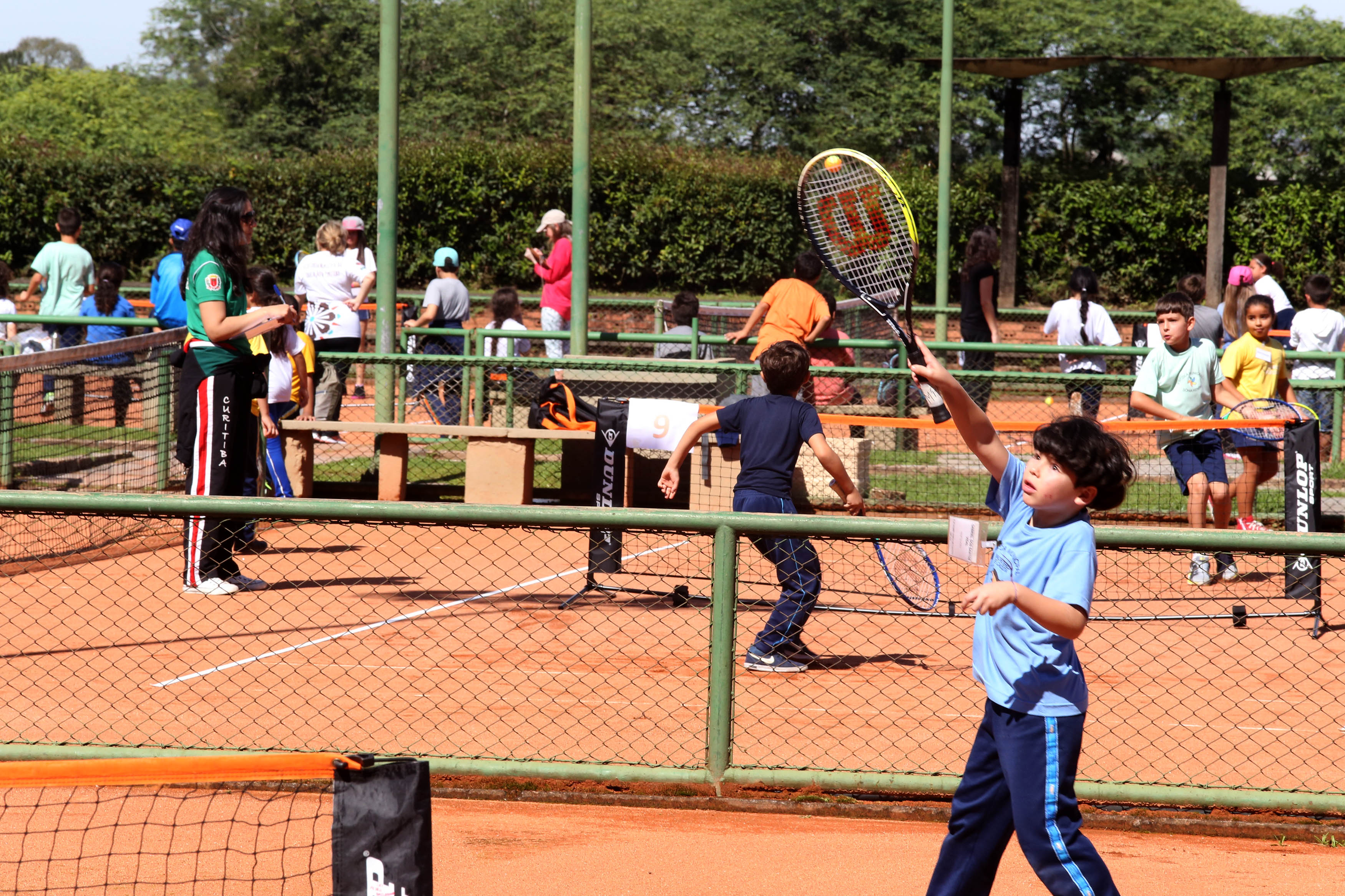 Cerca de 3 mil pessoas já foram acompanhar os jogos de tênis do Festval  Challenger em Curitiba