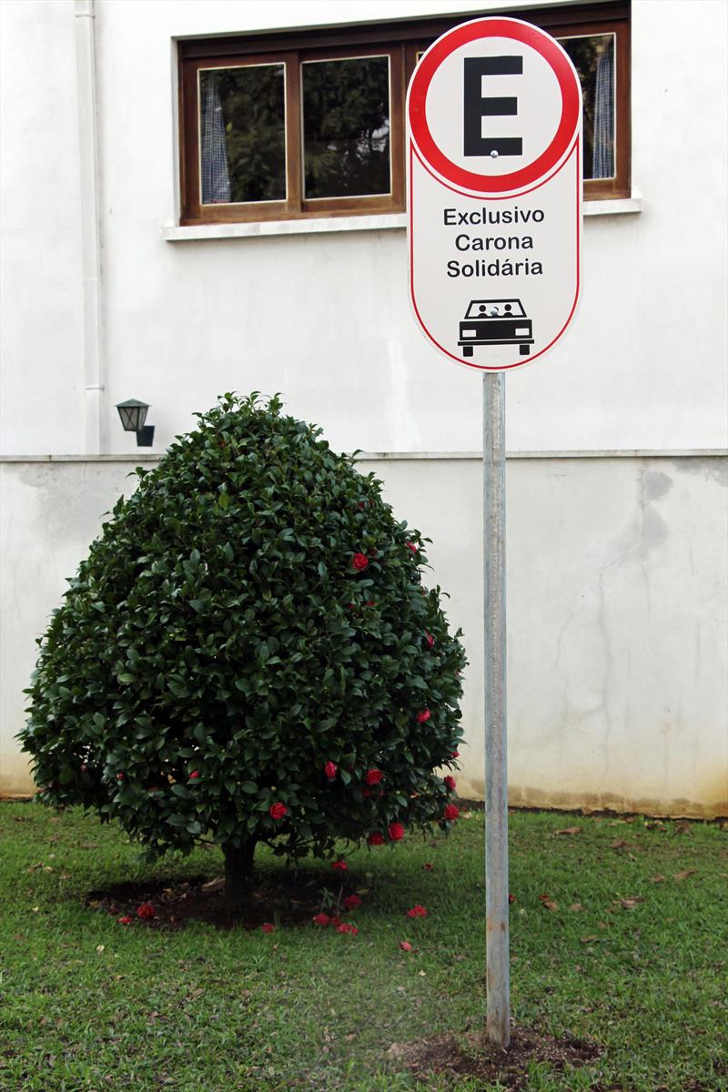 Ippuc implanta vaga de estacionamento para estimular o compartilhamento de carros.
Foto: Lucilia Guimarães