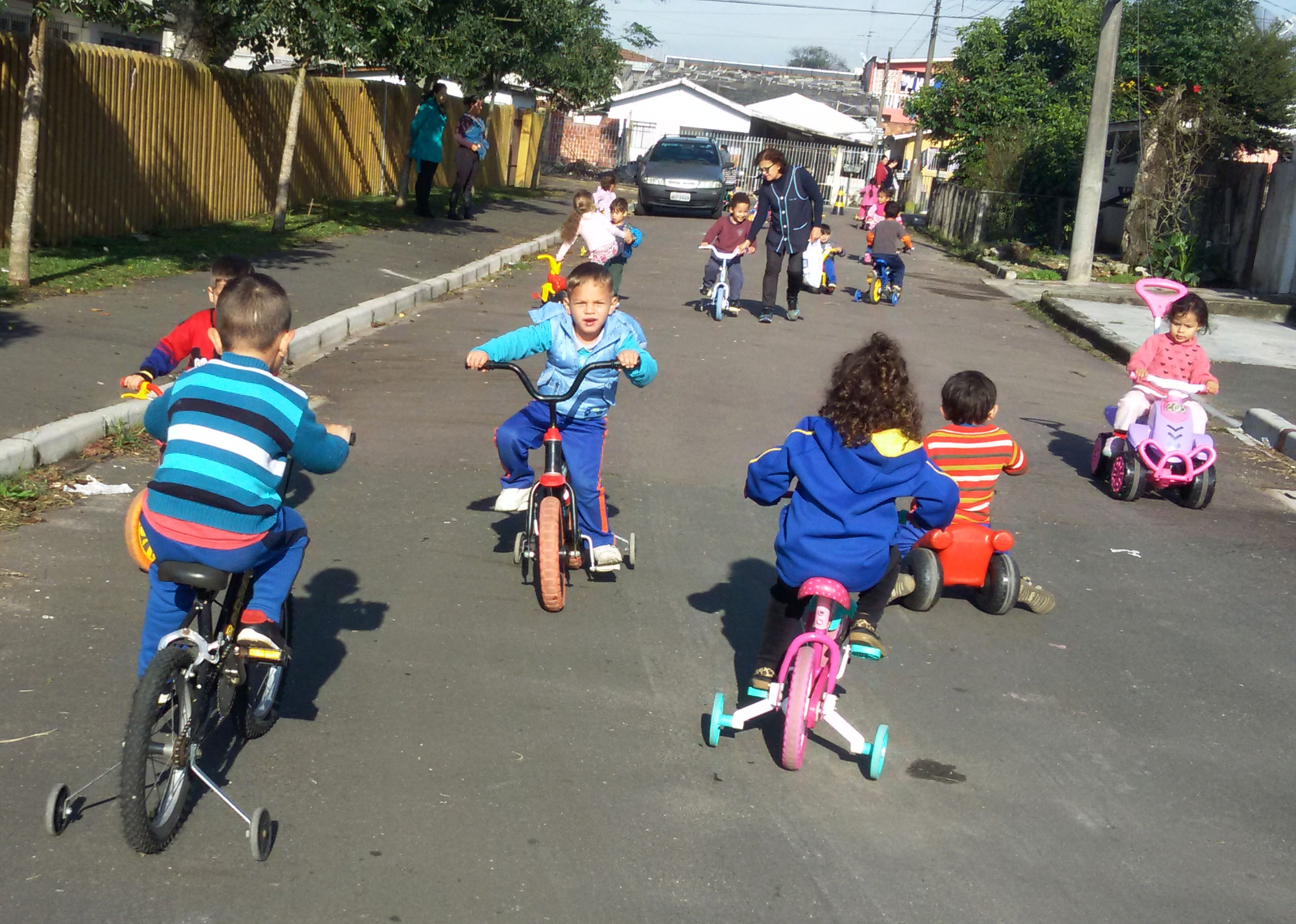 Brincadeiras educativas para fazer com as crianças - Cycle School