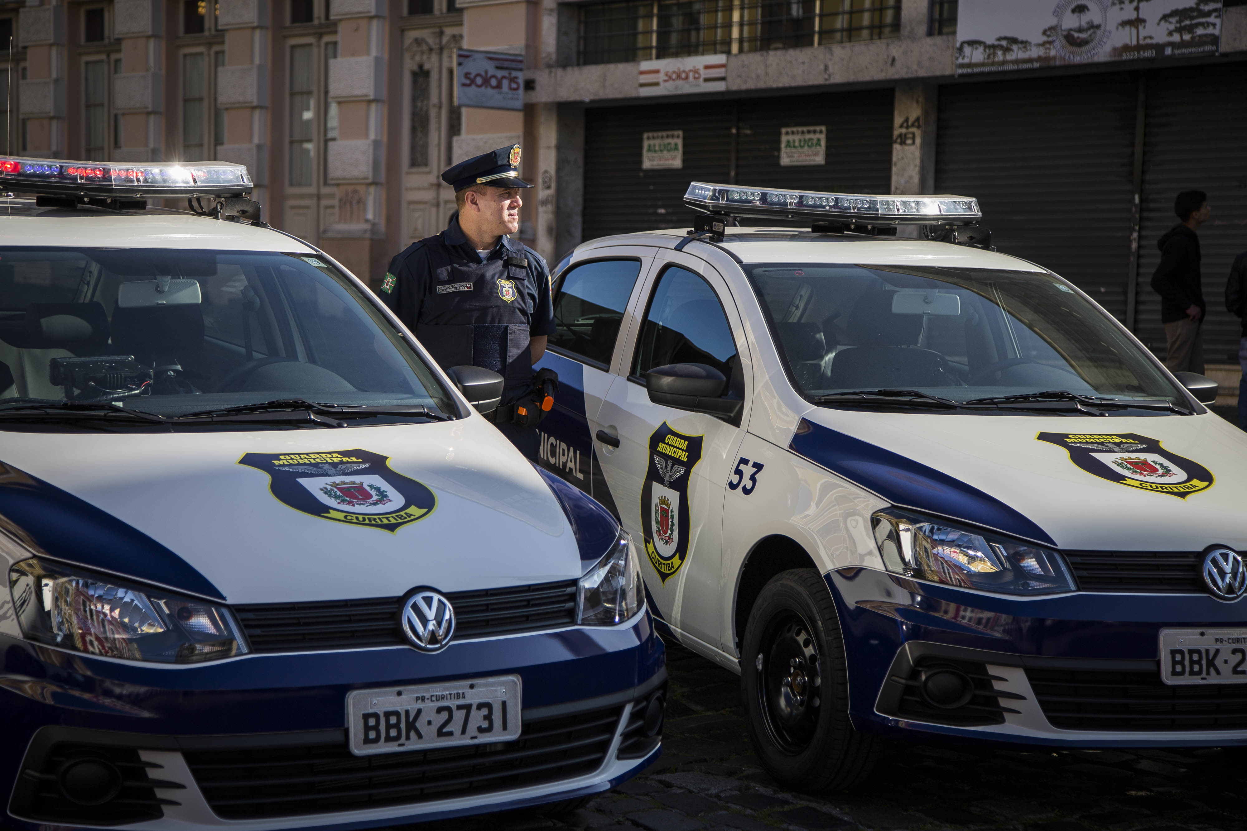 Guarda Municipal acaba com racha entre carros de luxo em Curitiba
