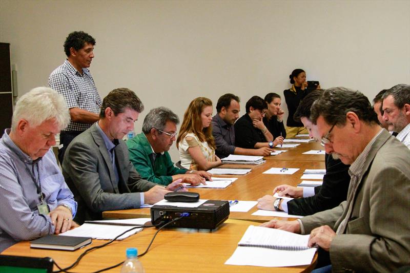 O novo Conselho Gestor do Fundo Municipal de Habitação de Interesse Social (FMHIS) tomou posse nesta quarta-feira (15/03). Foto: Rafael Silva