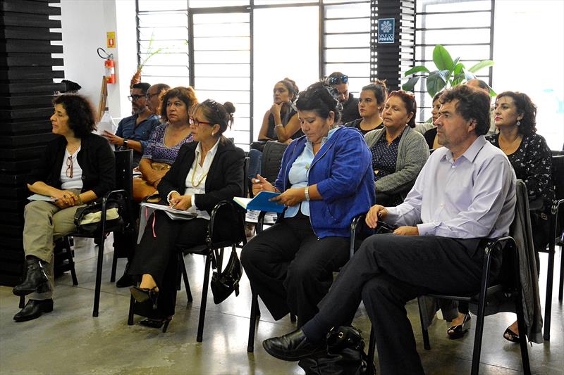 Apresentação do Projeto Vale do Pinhão para delegação do Chile no Engenho da Inovação - Moinho Rebouças. Curitiba, 25/04/2017.
Foto: Levy Ferreira/SMCS 
