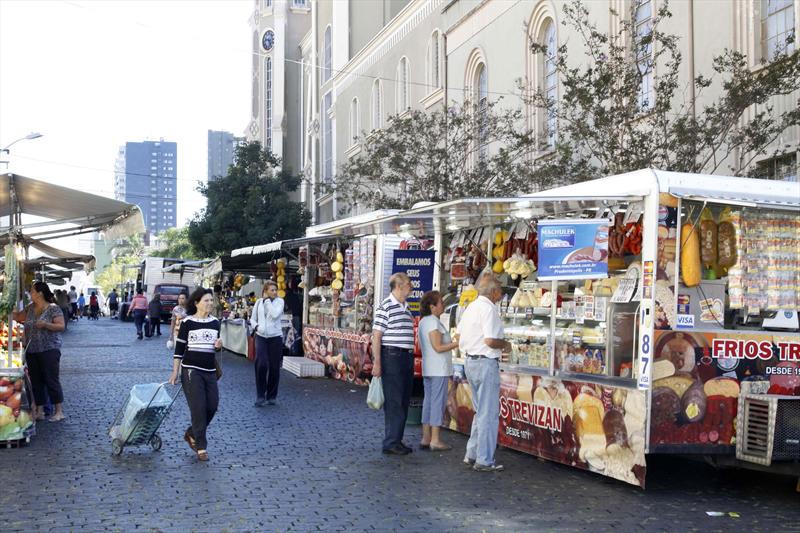 Mercado Municipal e feiras recebem evento internacional contra desperdício.
-Na imagem, a Feira do Rebouças.
Foto:Cesar Brustolin/SMCS (arquivo)