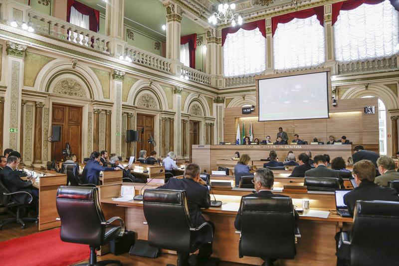 A Câmara Municipal aprovou o projeto de lei que desvincula a cobrança da taxa de lixo do IPTU. Curitiba, 19/09/2017. Foto: Pedro Ribas/SMCS