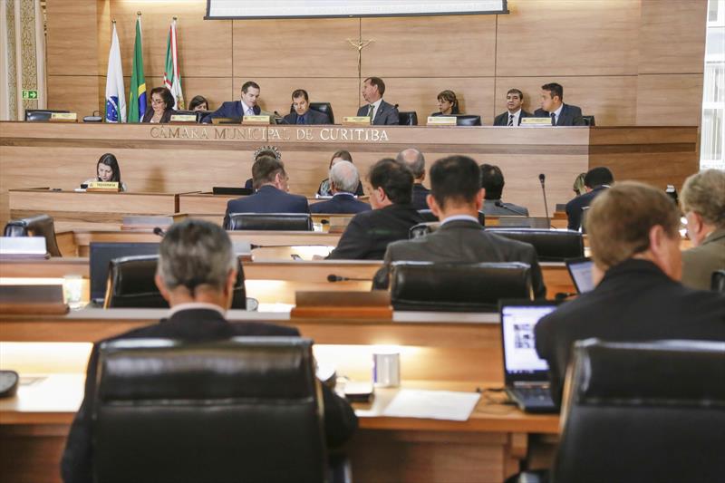 A Câmara Municipal aprovou o projeto de lei que desvincula a cobrança da taxa de lixo do IPTU. Curitiba, 19/09/2017. Foto: Pedro Ribas/SMCS
