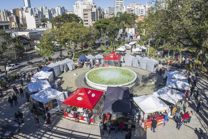 Praça da Espanha festeja com música e gastronomia no fim de semana