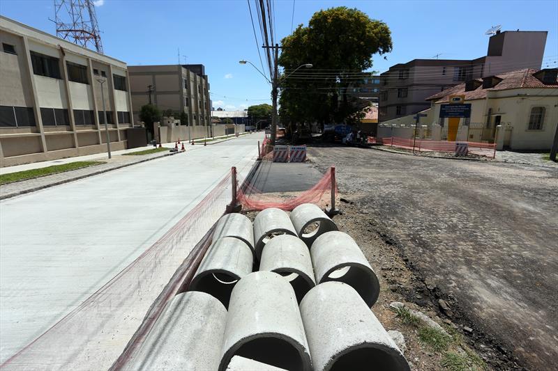 Obras feitas com o medidas compensatórias, Avenida Getúlio Vargas no Rebouças.
Curitiba, 04/12/2018.
Foto: Luiz Costa /SMCS.