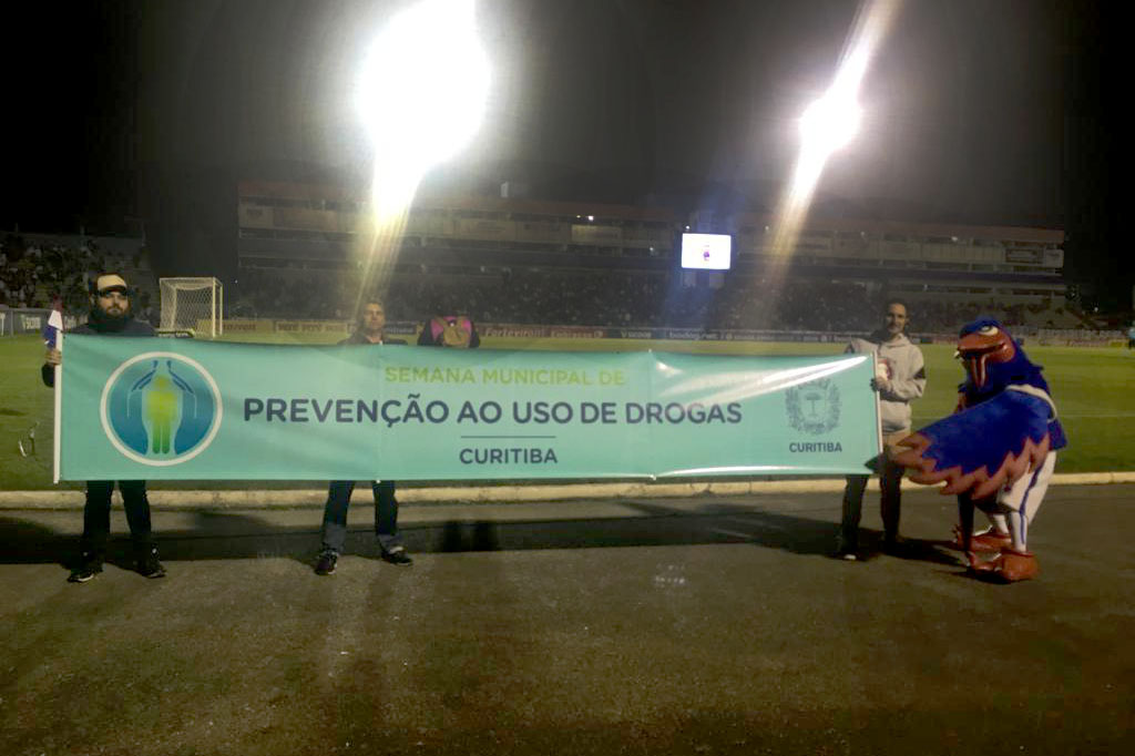 Bola Cheia é goleada contra as drogas - Prefeitura de Curitiba
