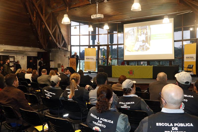 Prefeito Rafael Greca, durante palestra no 7º Fórum Paranaense de Mobilidade Urbana. Curitiba, 30/05/2019. Foto: Lucilia Guimarães/SMCS