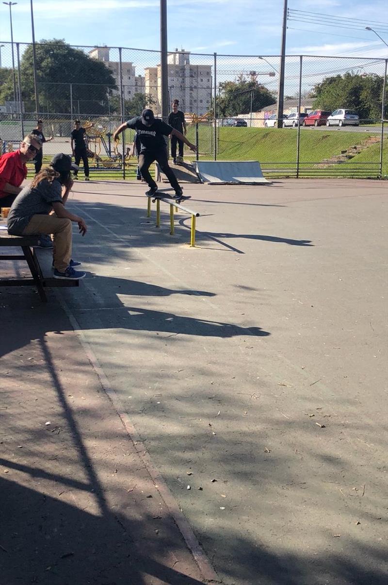 Semana do Skate leva manobras para as regionais Matriz e Boqueirão.
Foto: Divulgação