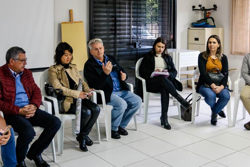 Técnicos da Cohab Curitiba e do Ippuc, acompanharam o Consultor da AFD em uma visita a Vila 29 de Outubro.
Curitiba, 30/07/2019.
Foto: Rafael Silva