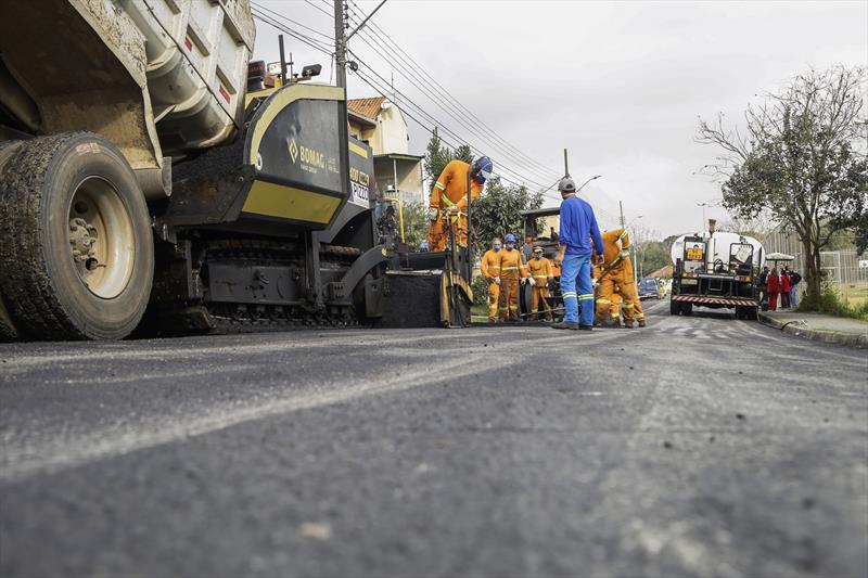 Obras de pavimentação da rua Leandro Dacheux do Nascimento Júnior, na CIC. Curitiba, 13/08/2019. Foto: Pedro Ribas/SMCS