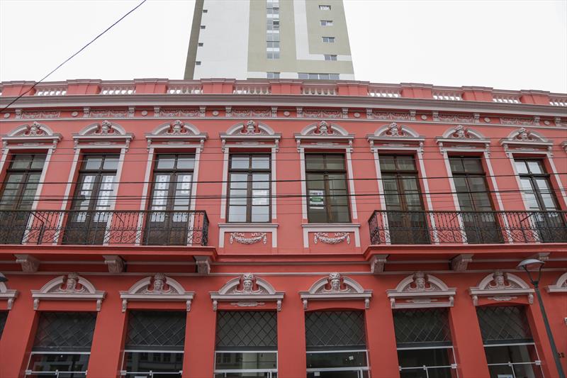 Fachada do edifício Primus recuperada, integra o Programa Rosto da Cidade. Curitiba, 21/08/2019. Foto: Pedro Ribas/SMCS