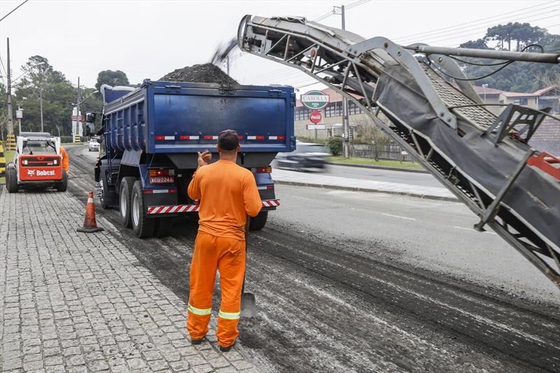 Obras de pavimentação da Av. Manoel Ribas. Curitiba, 27/08/2019. Foto: Pedro Ribas/SMCS