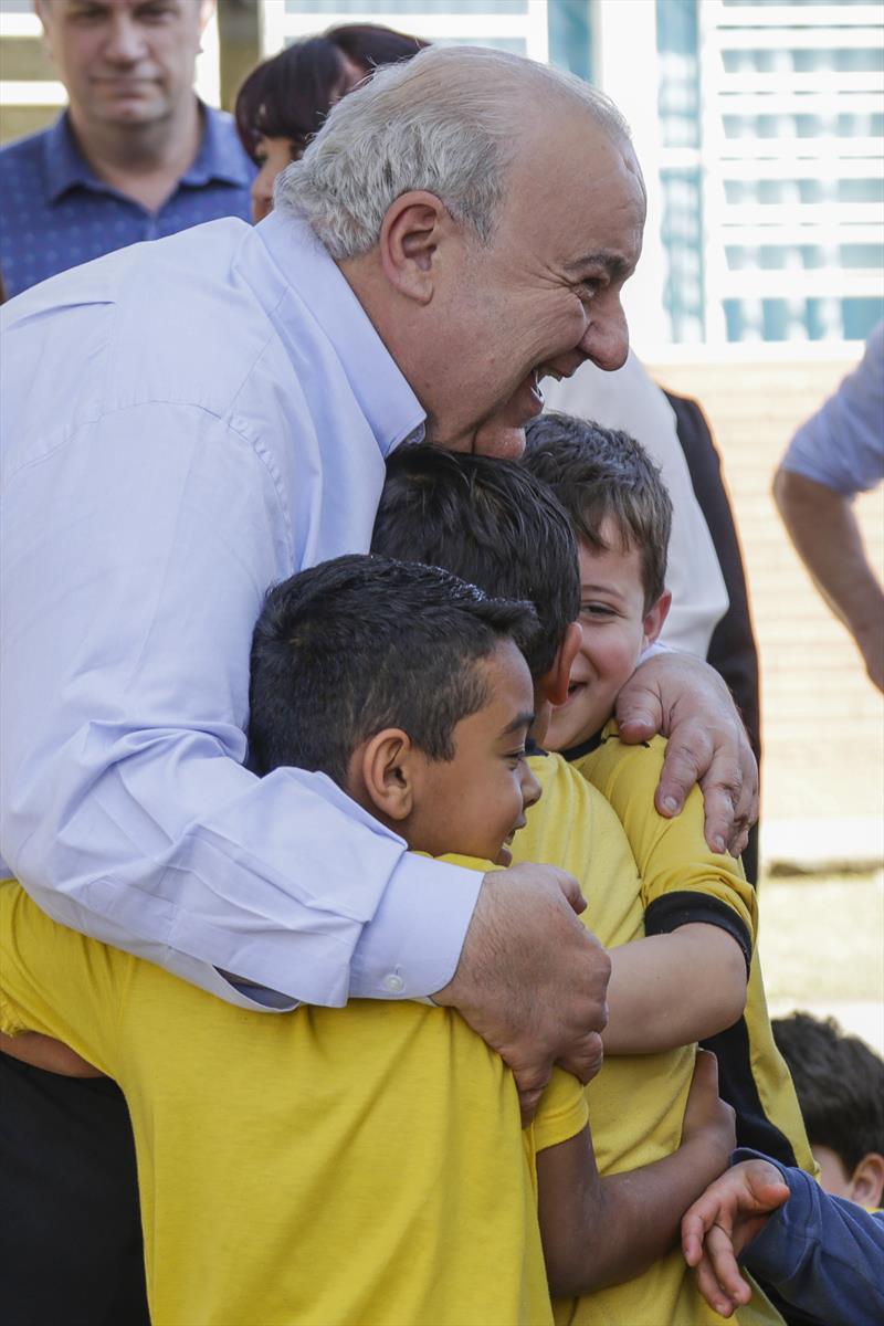 Prefeito Rafael Greca entrega o Farol do Saber e Inovação Clarice Lispector, na Escola Municipal CEI Professora Nair de Macedo. Curitiba, 29/08/2019. Foto: Pedro Ribas/SMCS