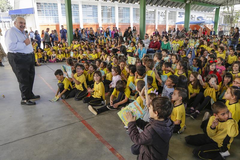 Prefeito Rafael Greca entrega o Farol do Saber e Inovação Clarice Lispector, na Escola Municipal CEI Professora Nair de Macedo. Curitiba, 29/08/2019. Foto: Pedro Ribas/SMCS