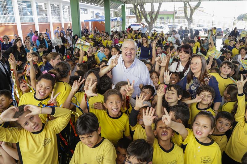 Prefeito Rafael Greca entrega o Farol do Saber e Inovação Clarice Lispector, na Escola Municipal CEI Professora Nair de Macedo. Curitiba, 29/08/2019. Foto: Pedro Ribas/SMCS