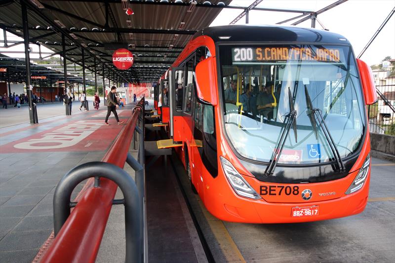Urbs vai vender créditos para o transporte coletivo nos terminais de ônibus.
Foto: Lucilia Guimarães/SMCS