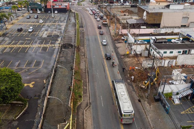 Obra da trincheira da Mário Tourinho bloqueia trânsito na Nossa Senhora Aparecida.
Foto: Pedro Ribas/SMCS