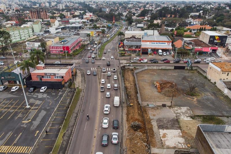 Obra da trincheira da Mário Tourinho bloqueia trânsito na Nossa Senhora Aparecida.
Foto: Pedro Ribas/SMCS
