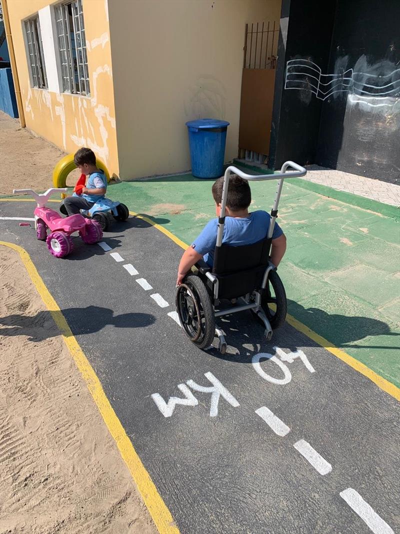 Parque infantil de trânsito de segurança escola de condução regras