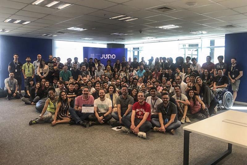 A startup curitibana Juno conta atualmente com 135 funcionários e vai contratar mais até o fim do ano..
Foto: Divulgação