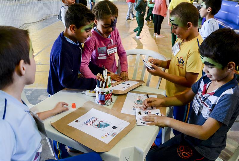 Crianças participam de Jogos da Amizade - Prefeitura de Curitiba