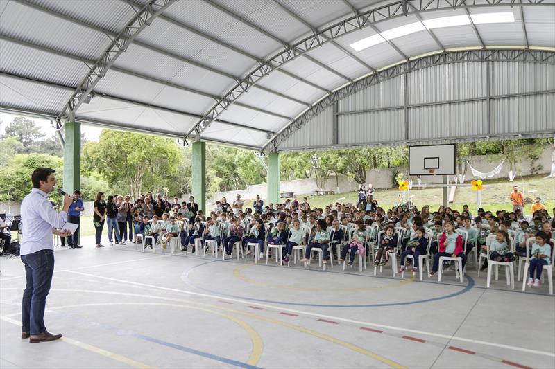Vice-prefeito Eduardo Pimentel, na inauguração da quadra coberta da Escola Municipal Sônia Maria Coimbra Kenski, em Santa Felicidade. Curitiba, 01/11/2019. Foto: Pedro Ribas/SMCS
