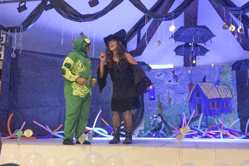 Teatro "O canto da Sereia", dos estudantes da Escola Municipal Walter Hoerner. Foto: Divulgação