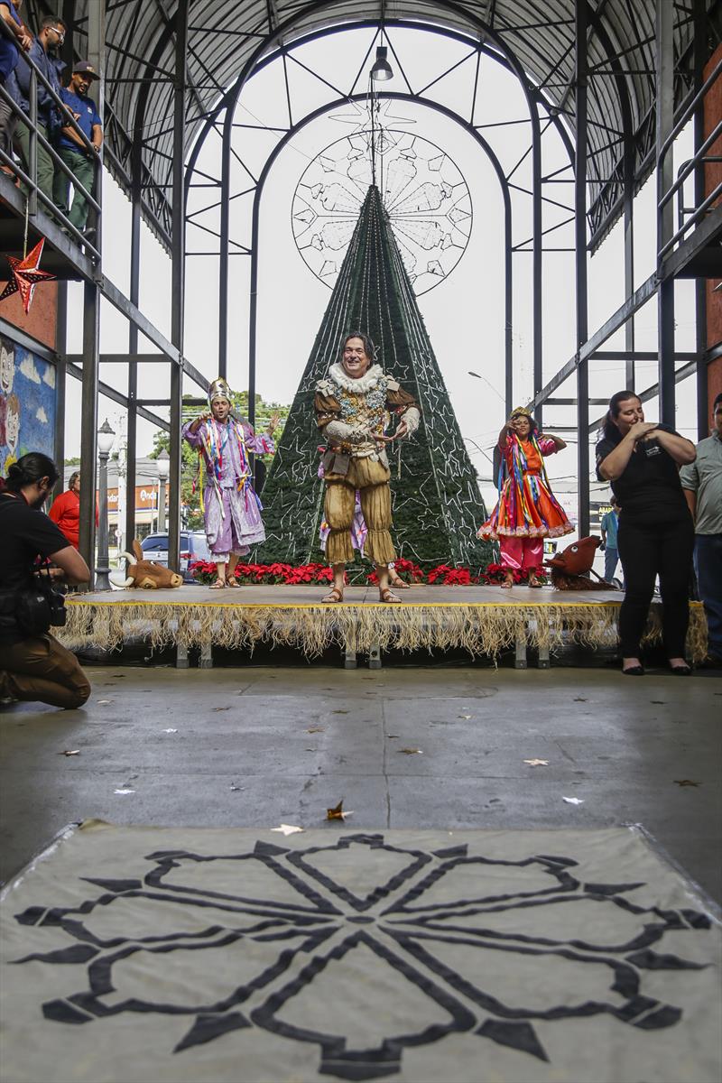 Apresentação do auto O Sentido do Natal, na Rua da Cidadania do Fazendinha. Curitiba, 04/12/2019. Foto: Pedro Ribas/SMCS