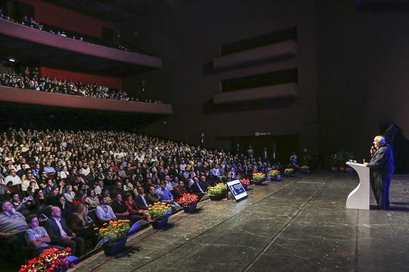 Prefeito Rafael Greca no evento Conexões Vale do Pinhão no Teatro Guaira.
Curitiba,05/12/2019.
Foto: Luiz Costa /SMCS.