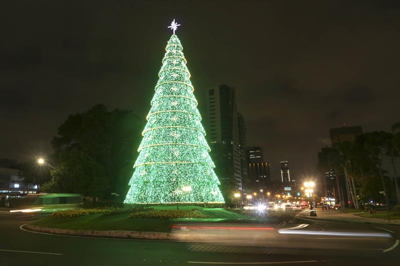 Linha Especial de Natal, que leva a nove atrações deste ano, vai até domingo. Foto Luiz Costa/SMCS