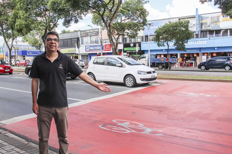 Cidade ganha 250 quilômentros de pintura de trânsito. Na imagem, Gilson Sant'Anna. Curitiba 12/12/2019. Foto - Hully Paiva/SMCS