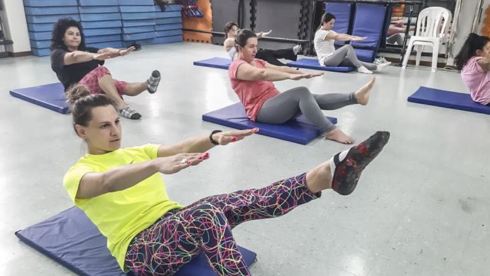 Aulas de pilates solo garantem melhora da força e flexibilidade -  Prefeitura de Curitiba