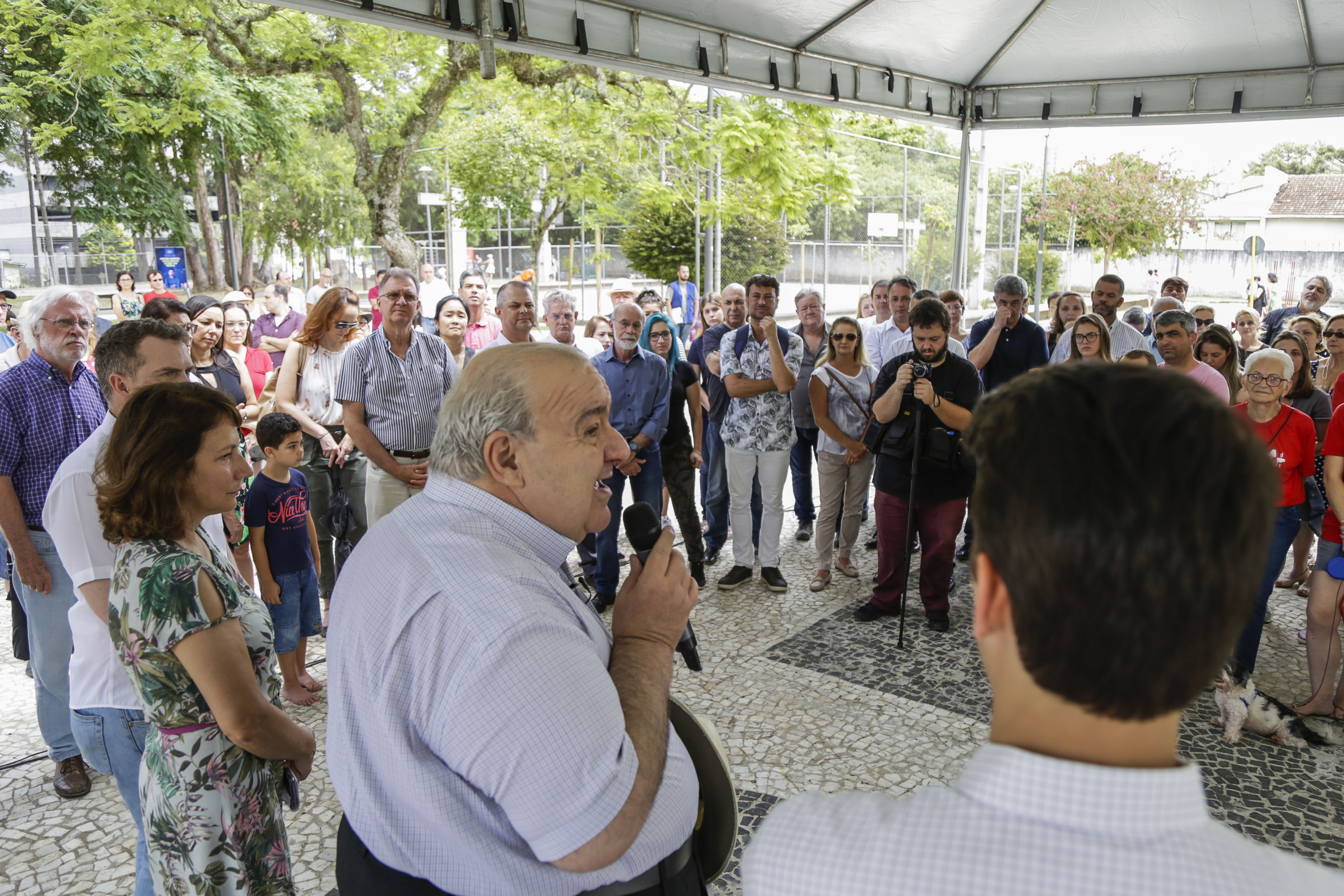 Praça Brigadeiro Eppinghaus volta a ser ponto de encontro da população ...