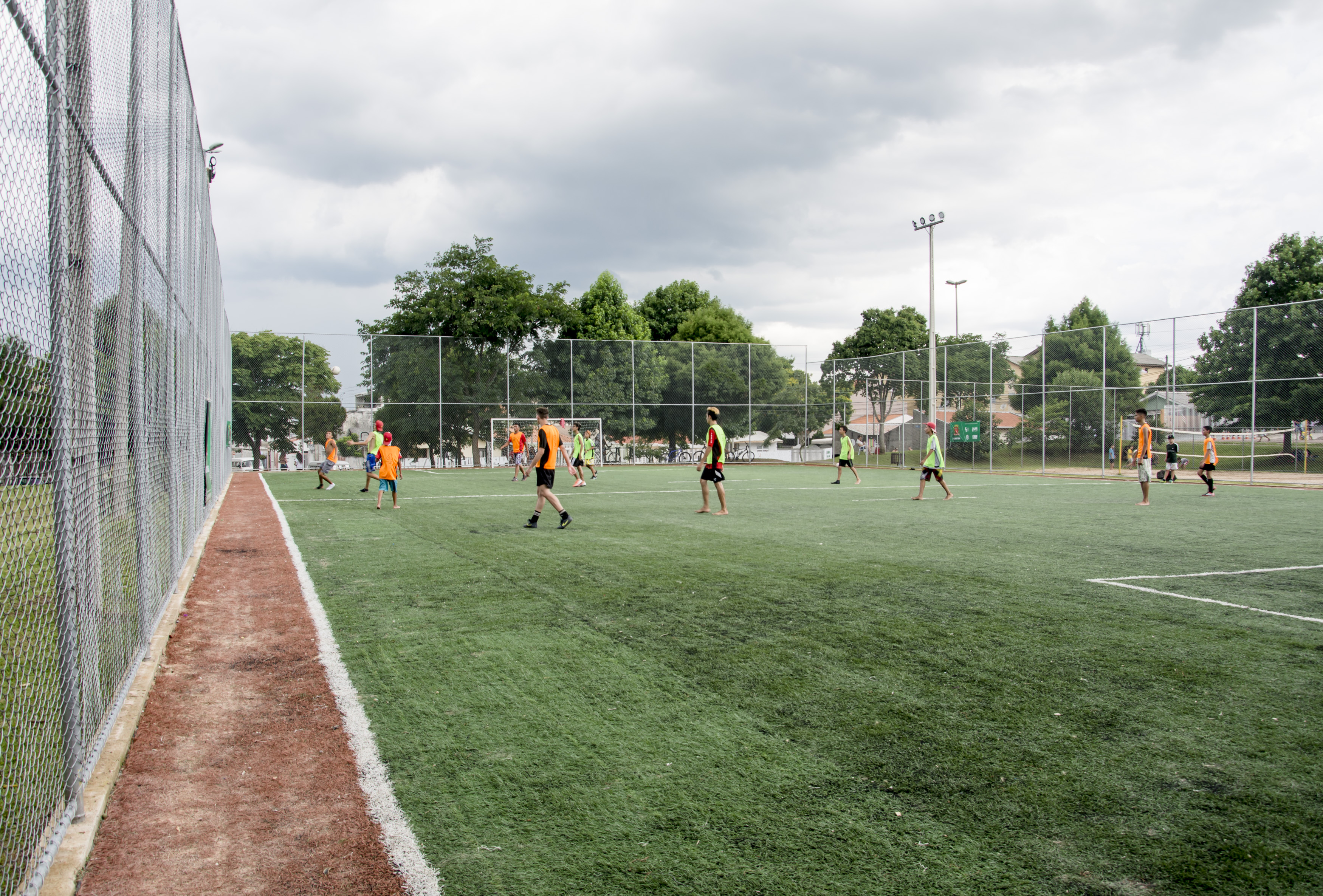 APMP realiza Jogos de Futebol para inauguração de quadra sintética na Sede  de Curitiba - Notícias - APMP