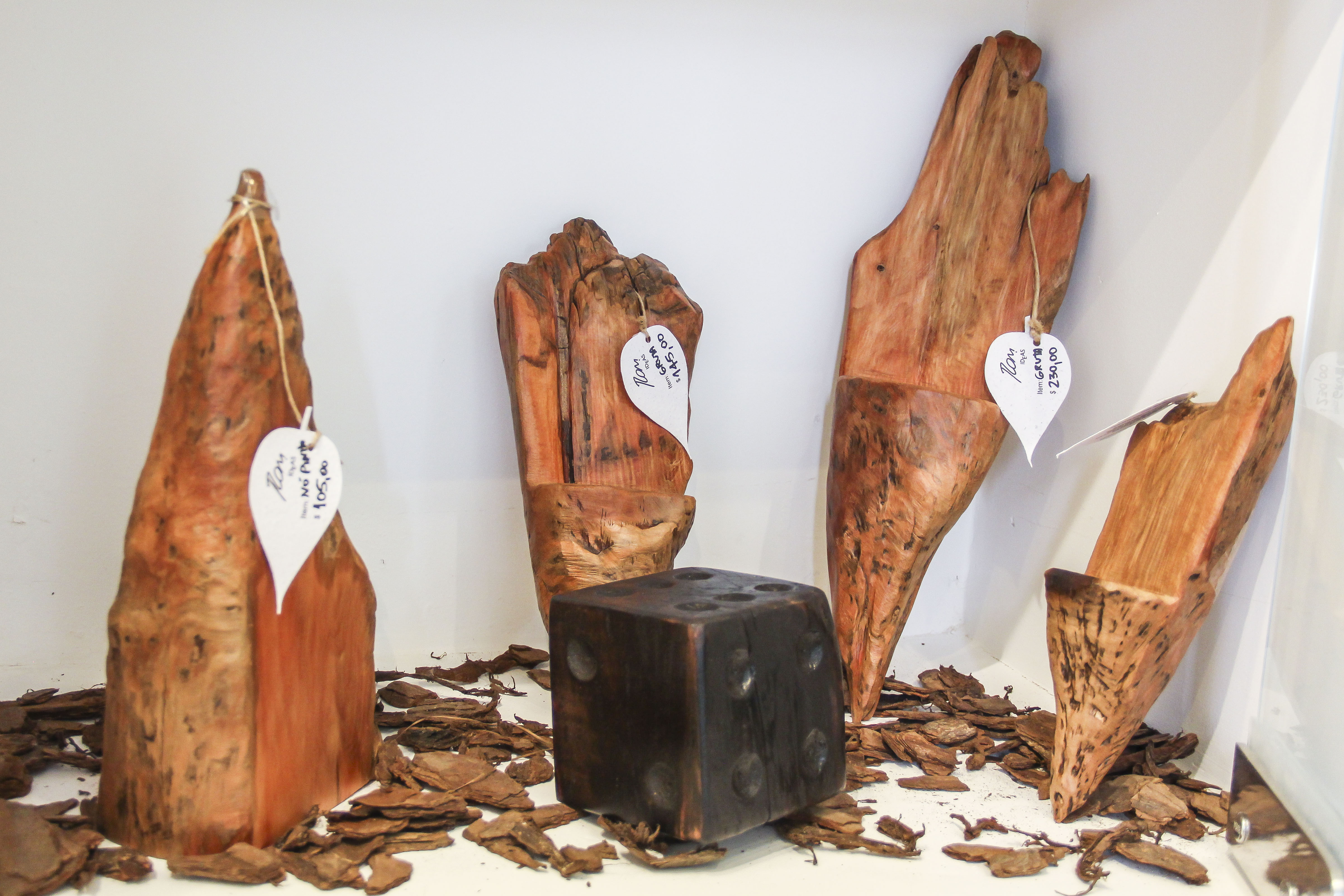 artesãos curitiba comemoram abertura da madeira nas arcadas