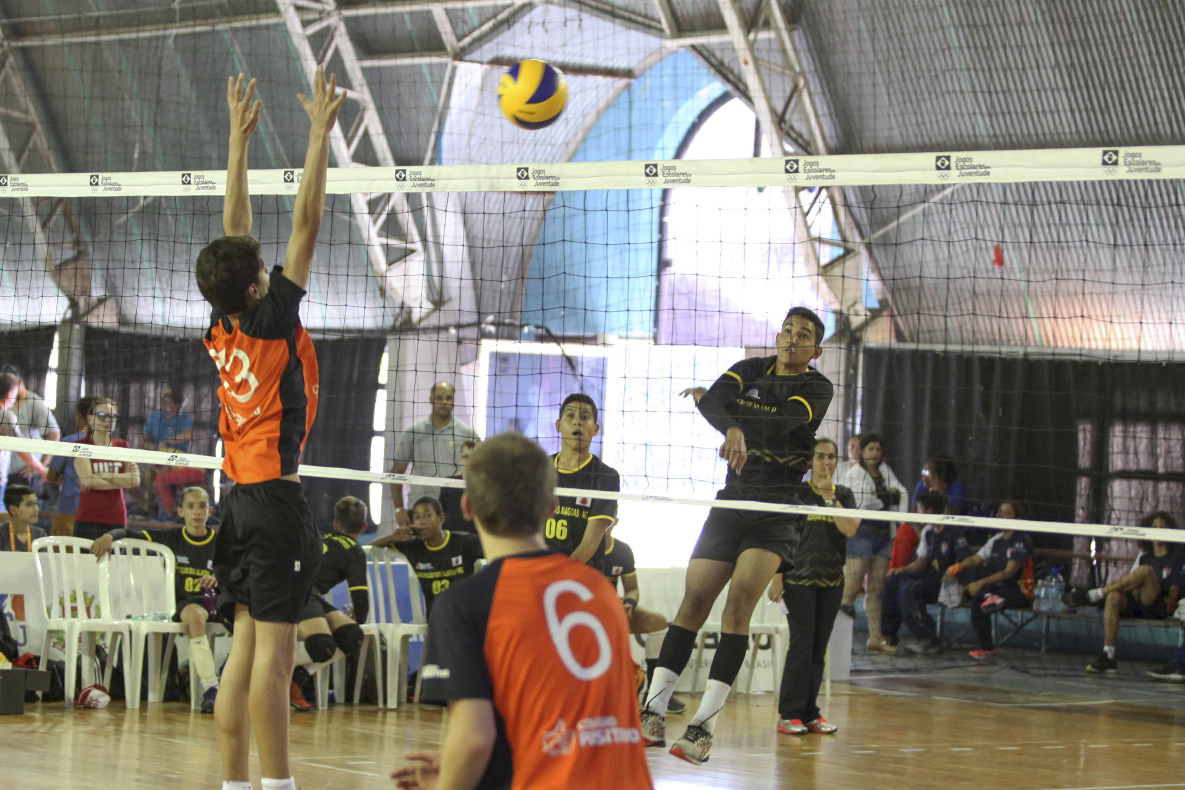 Torneio de Voleibol 4x4