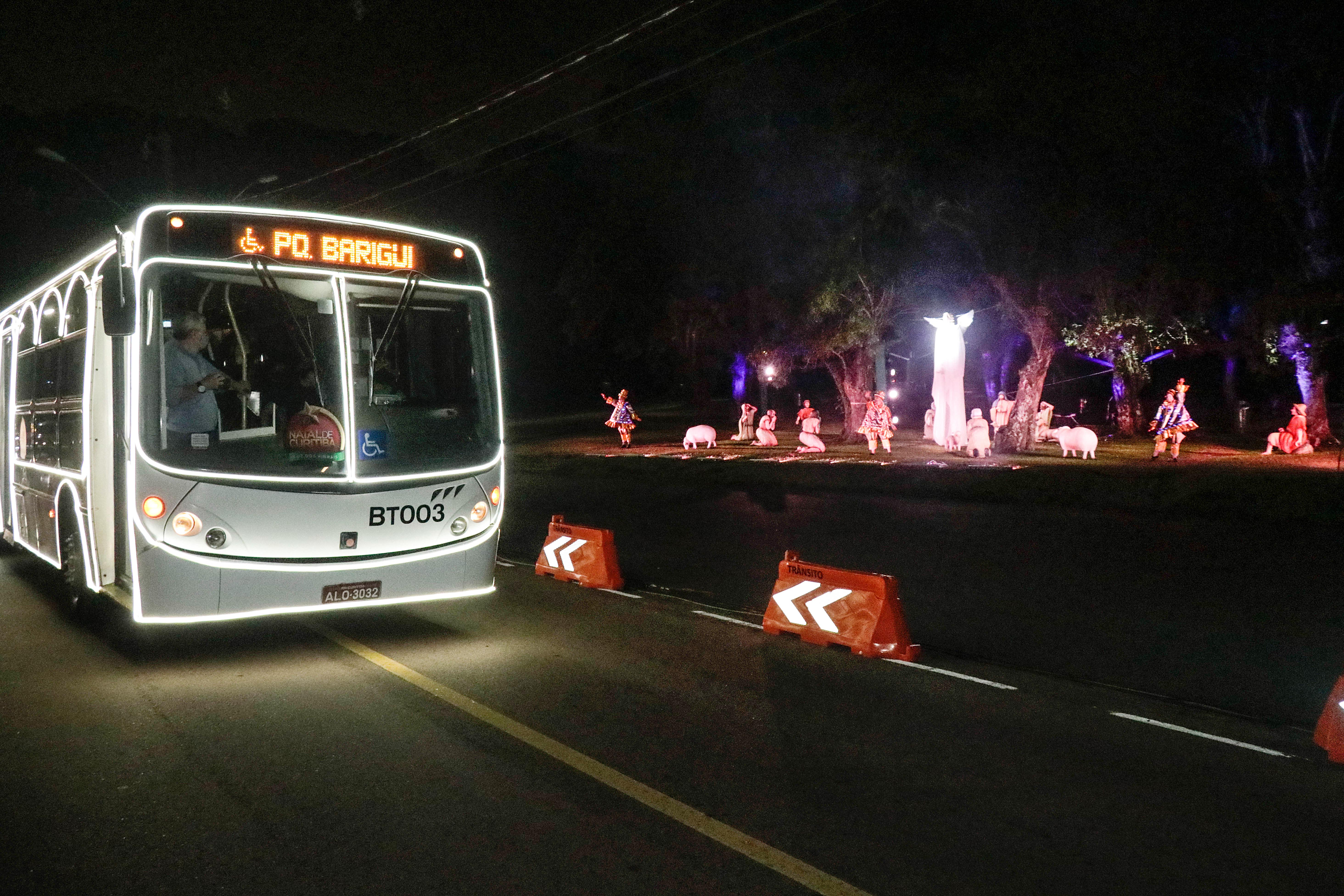 Caminho de Luz leva experiência natalina inédita ao Parque Barigui Prefeitura de Curitiba Caminho de Luz leva experiência natalina inédita ao Parque Barigui Prefeitura de Curitiba