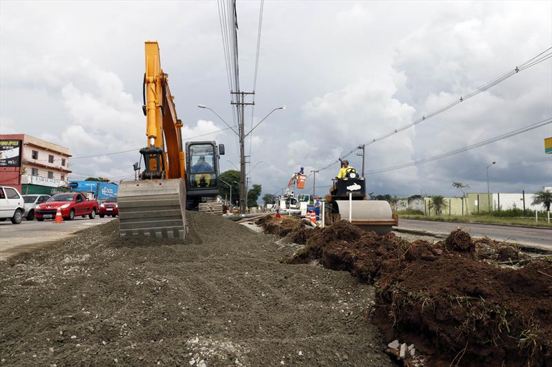 Obras em ritmo acelerado na Avenida Victor Ferreira do Amaral Prefeitura de Curitiba