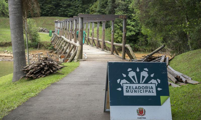 Obras de adequação das pontes no Parque Passaúna.
Curitiba, 05/02/2020.
Foto: Valdecir Galor/SMCS