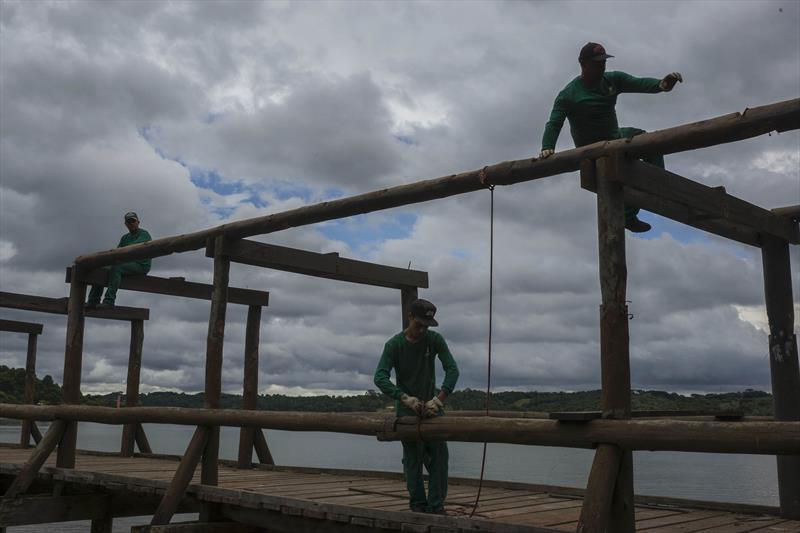 Obras de adequação das pontes no Parque Passaúna.
Curitiba, 05/02/2020.
Foto: Valdecir Galor/SMCS