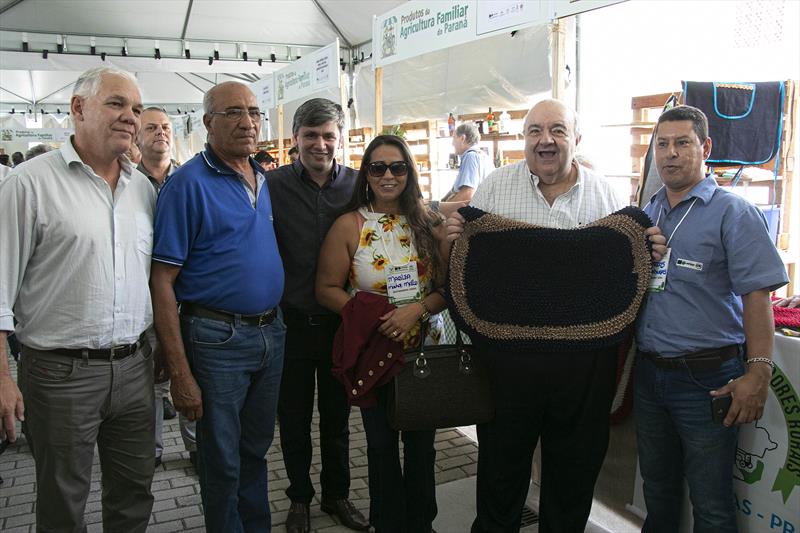 Prefeito Rafael Greca  visita a 1ª Feira da Agricultura Familiar do Paraná. Curitiba. 18/02/20202. foto: Ricardo Marajó/FAS