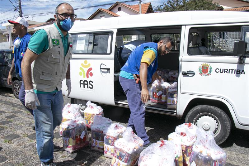 FAS pede doações para atender famílias. Curitiba. 01/04/2020. Foto: Ricardo Marajó/FAS
